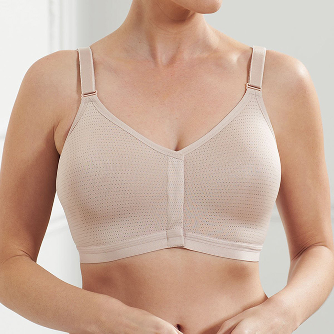 Why wearing a support bra after your breast augmentation ?